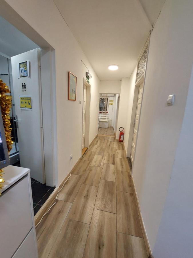 Hostel Inn Downtown Beograd Bagian luar foto