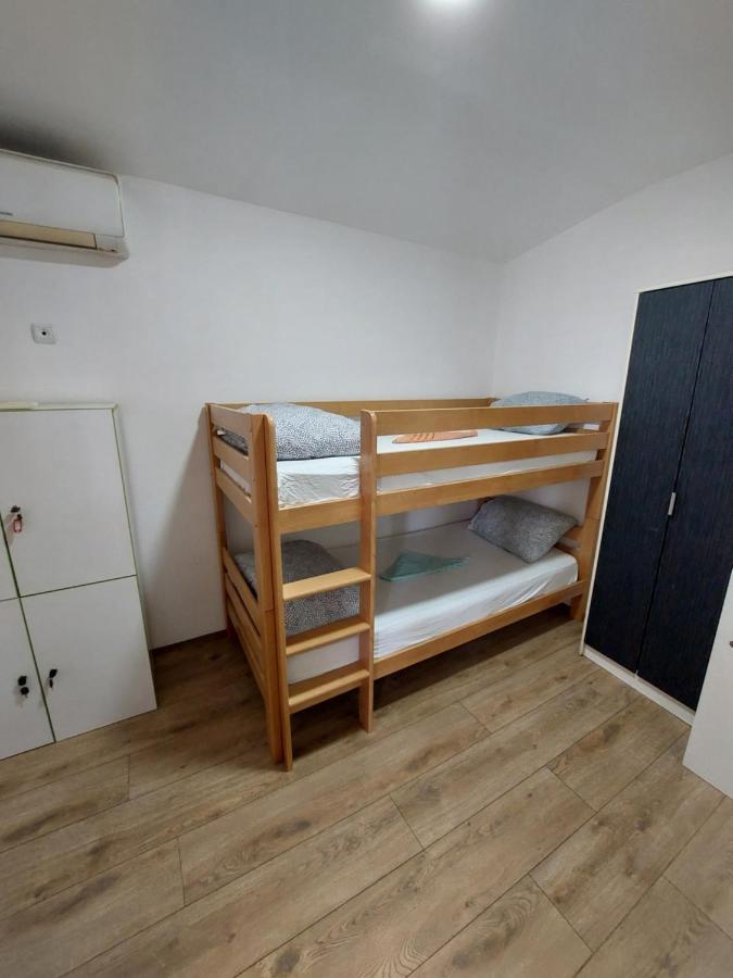 Hostel Inn Downtown Beograd Bagian luar foto