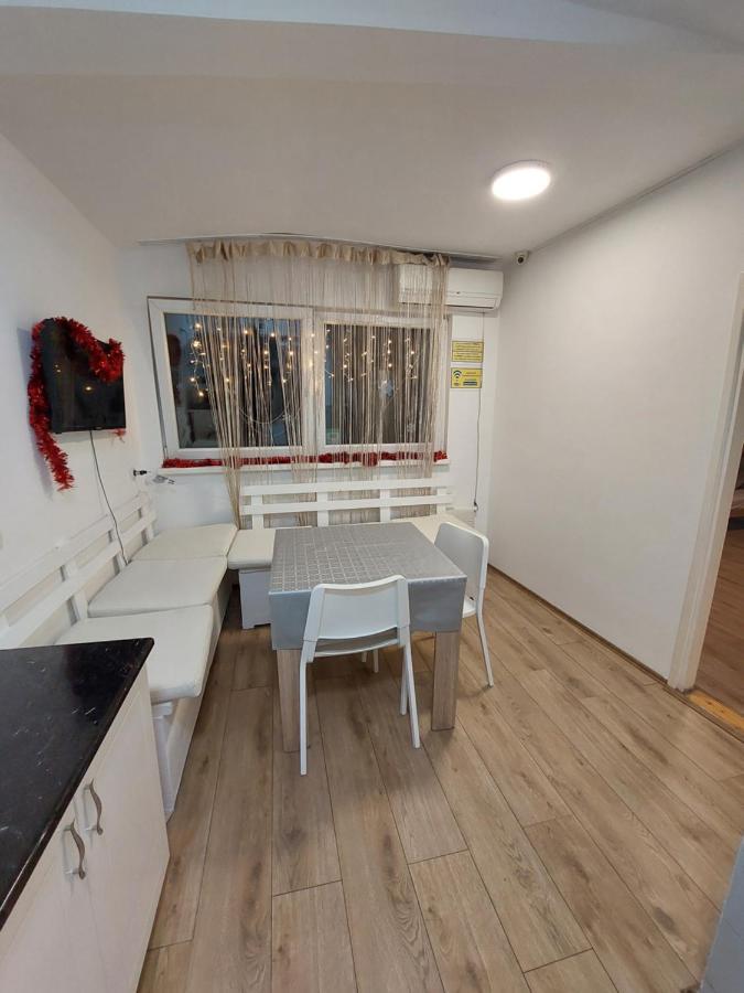 Hostel Inn Downtown Beograd Bagian luar foto