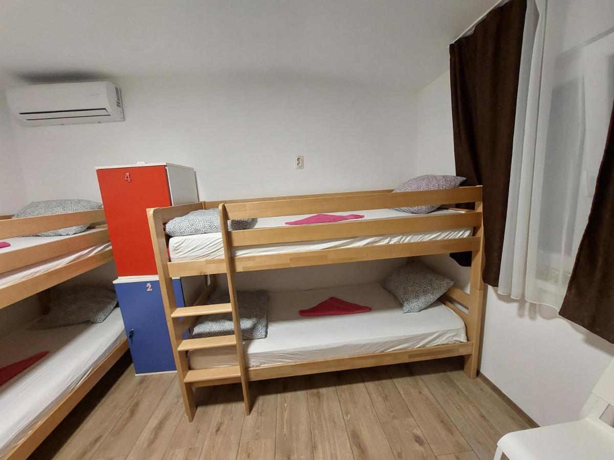 Hostel Inn Downtown Beograd Bagian luar foto