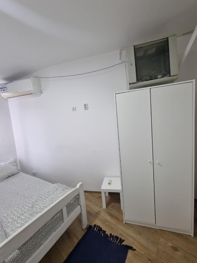 Hostel Inn Downtown Beograd Bagian luar foto