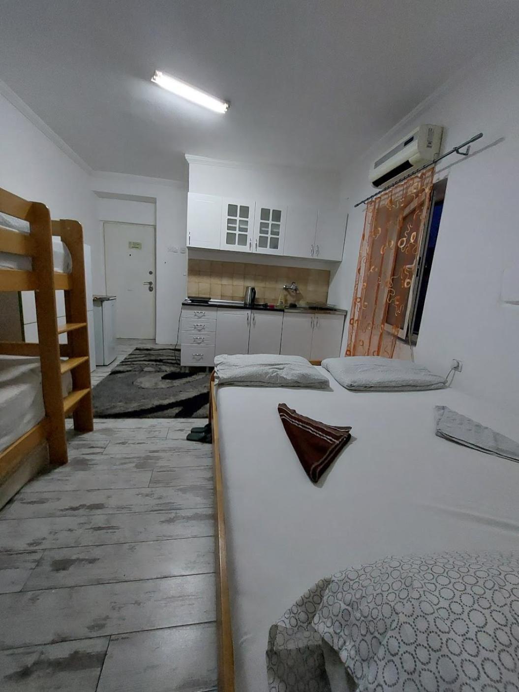 Hostel Inn Downtown Beograd Bagian luar foto