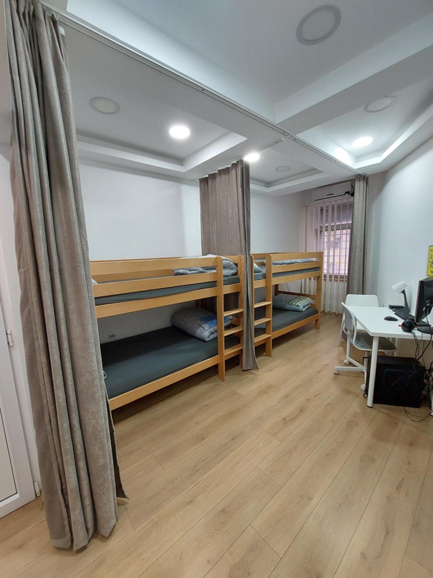 Hostel Inn Downtown Beograd Bagian luar foto